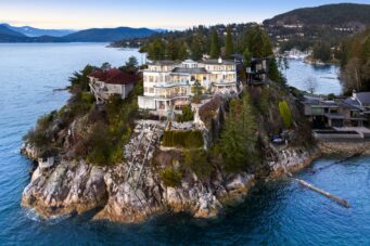 270 DEGREE WATERFRONT VIEWS WITH PRIVATE DOCK - 5310 Seaside Place, West Vancouver